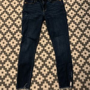 Skinny zipper ankle jeans